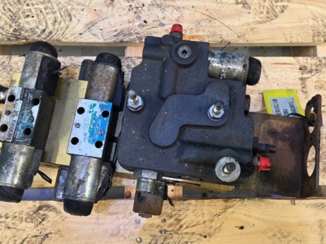 Billede 14 - Case 8010 Hydraulikventil 87109742