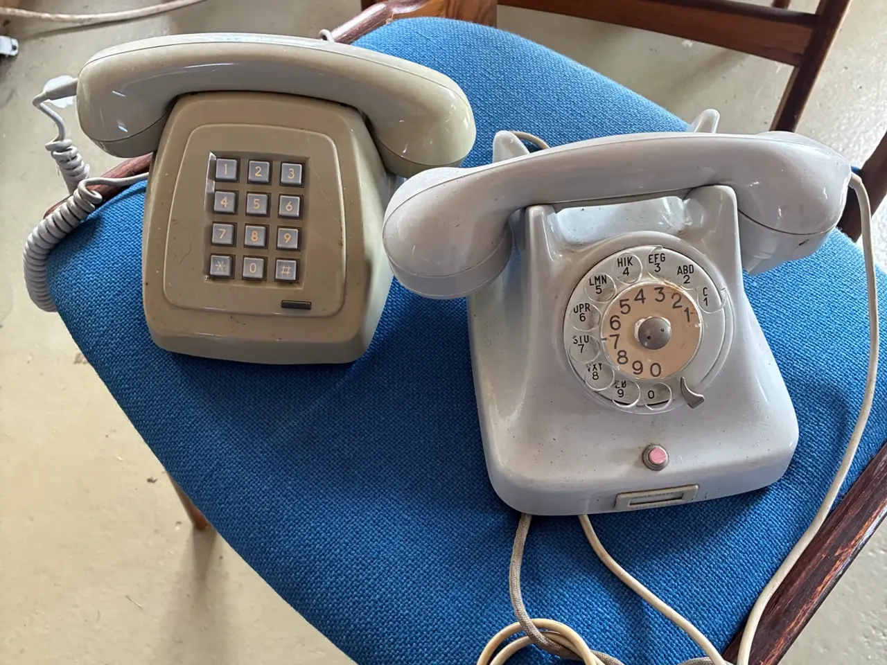Billede 2 - Gamle telefoner