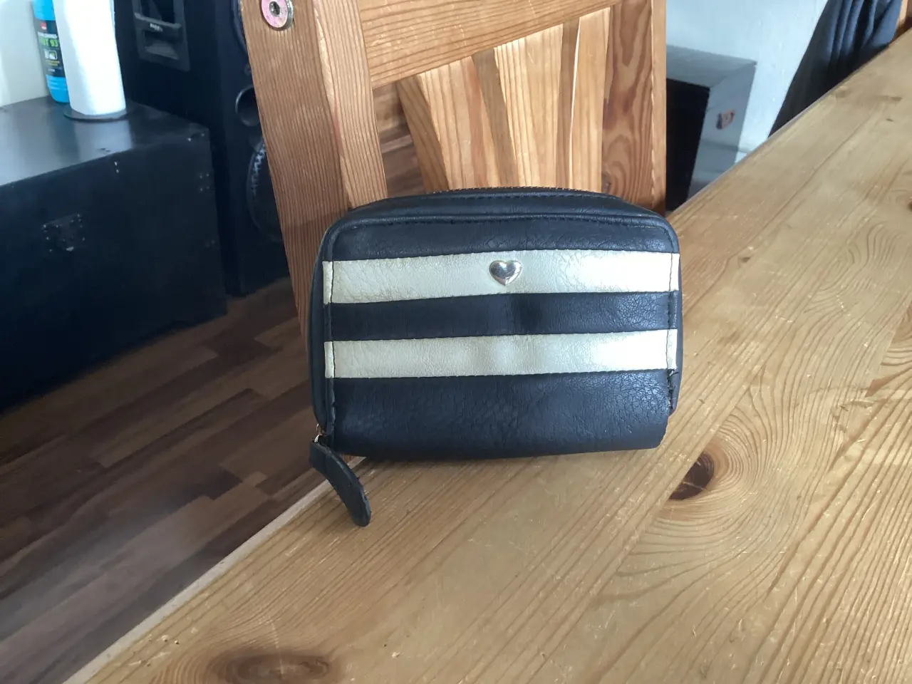 Billede 3 - Punge og Kort Holder.