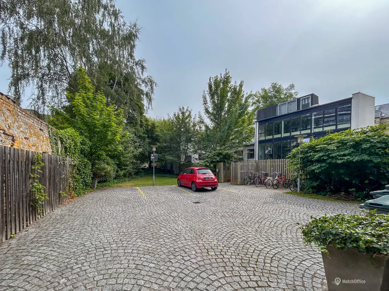 Billede 2 - Parkeringspladser - Edisonsvej. Frederiksberg