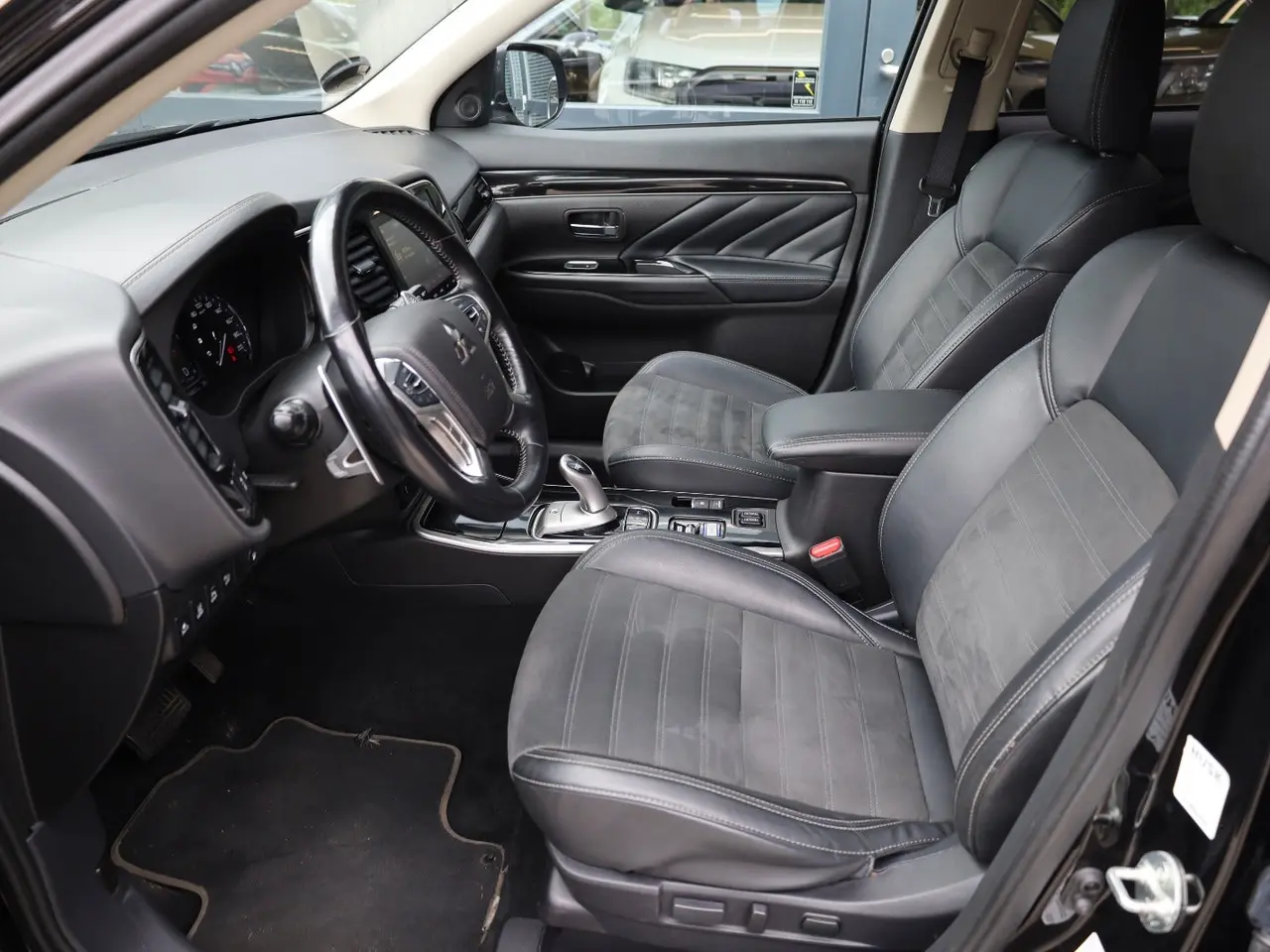 Billede 2 - Mitsubishi Outlander 2,4 PHEV Limited CVT 4WD