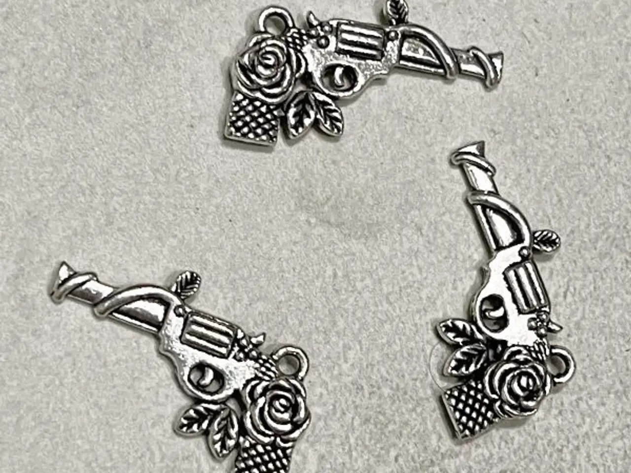 Billede 1 - Charms - Guns 'n Roses