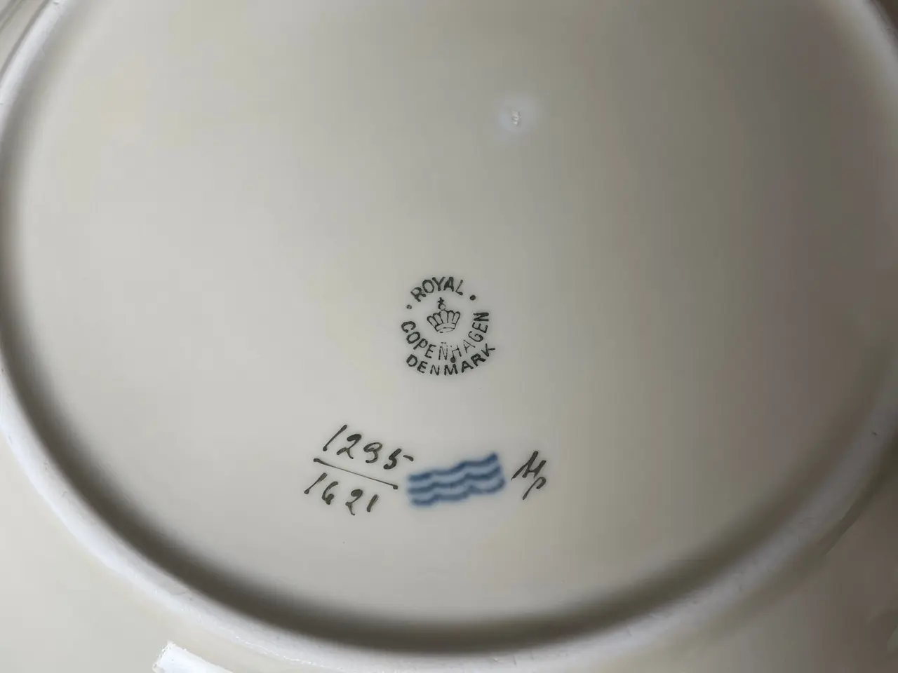 Billede 7 - Royal Copenhagen hvidt stel med.guldkant