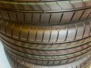 Nye 215-45-20 Sommerdæk Bridgestone.