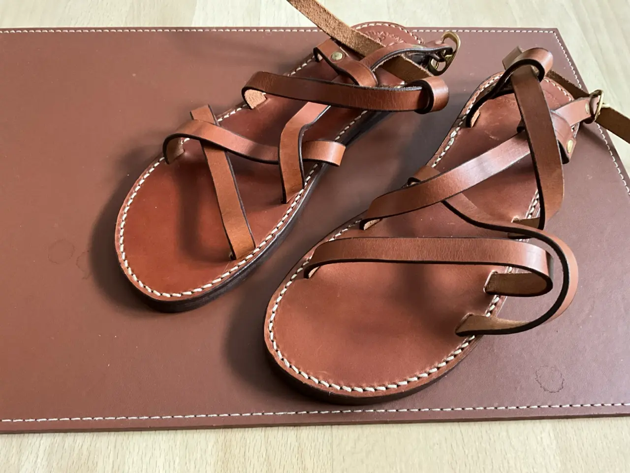 Billede 1 - Håndsyede læder sandaler fra Sandal snedkeren