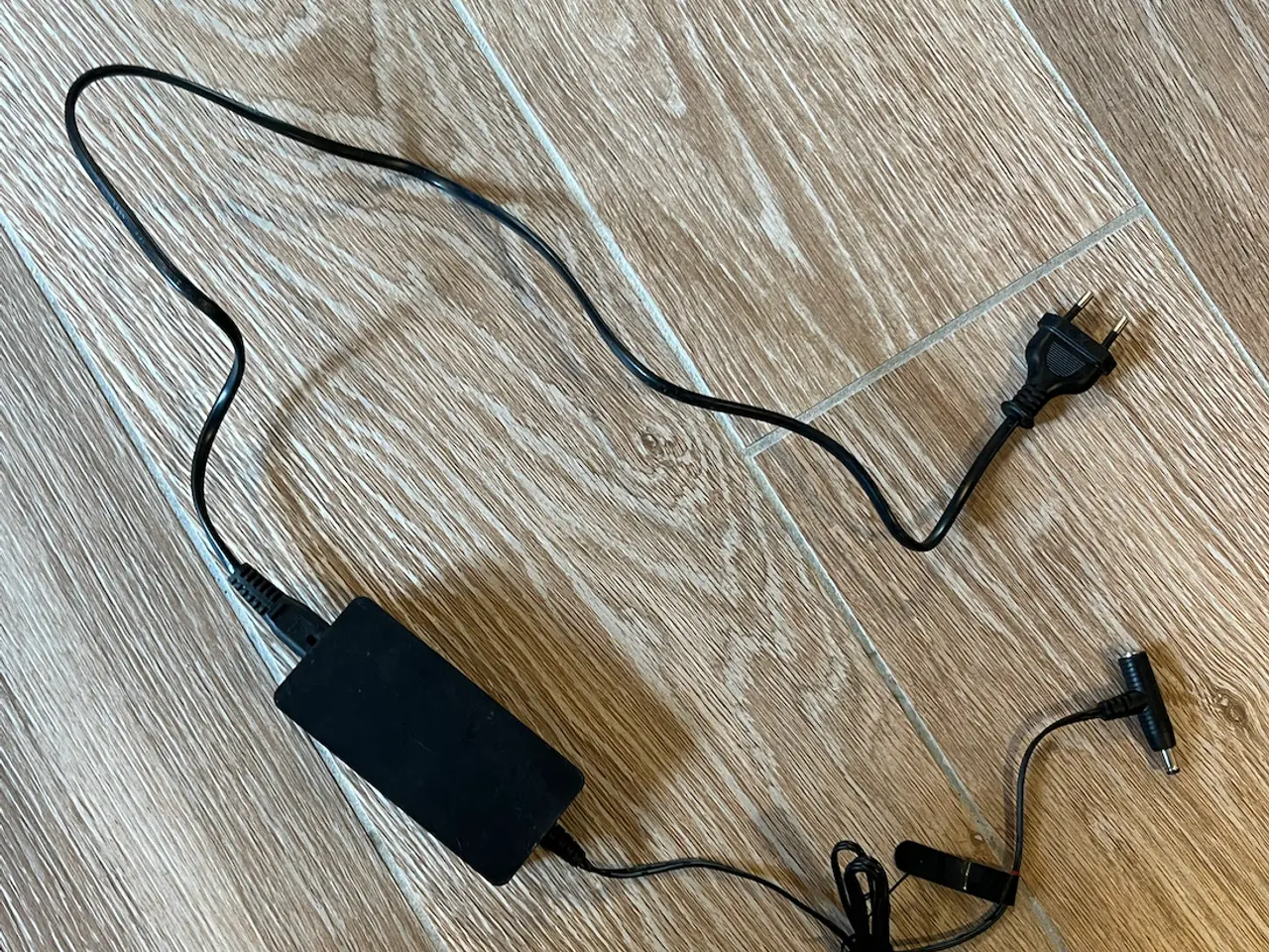 Billede 1 - soundboks oplader
