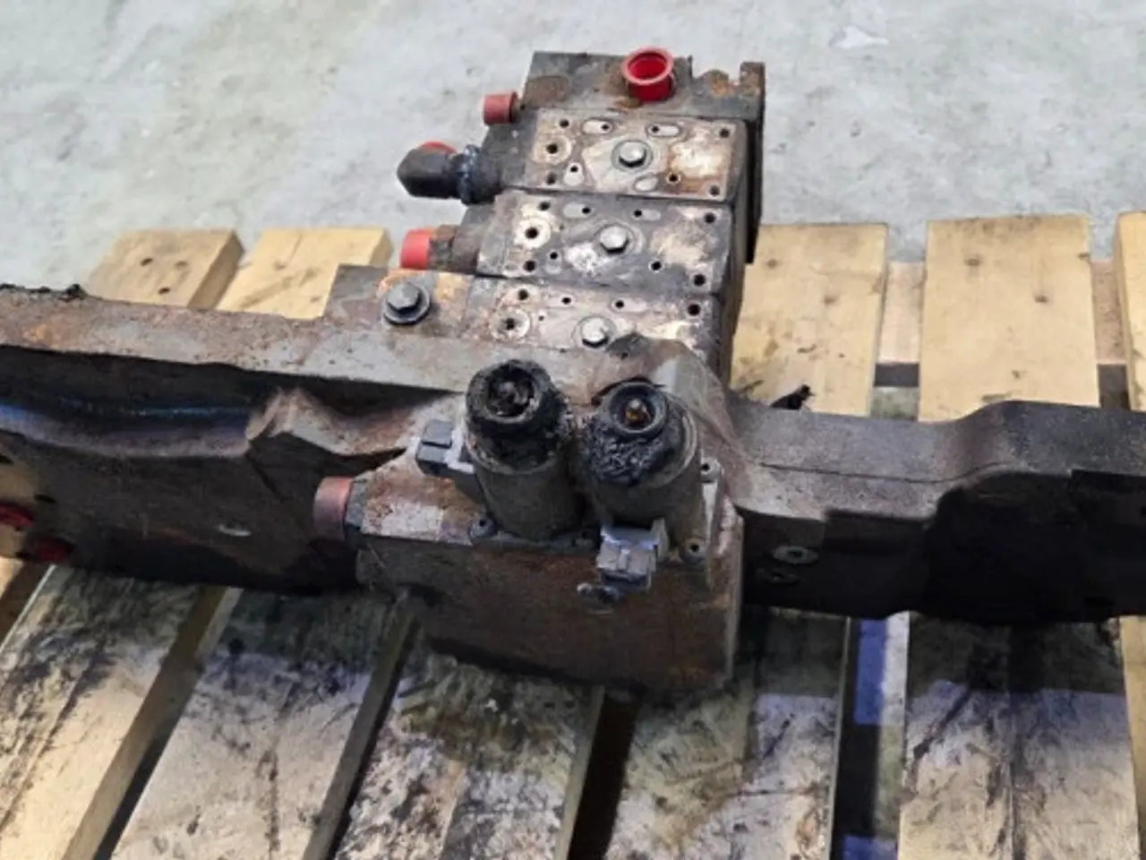 Billede 3 - Valtra S394 Hydraulikventil 4383339M1