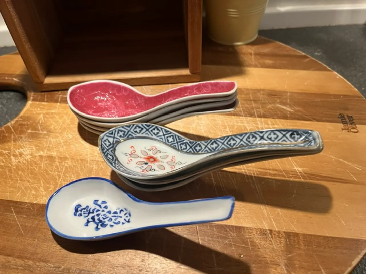 Billede 1 - 8 suppeskeer i porcelæn, asiatisk stil