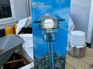 Udendørs lampe sælges. 