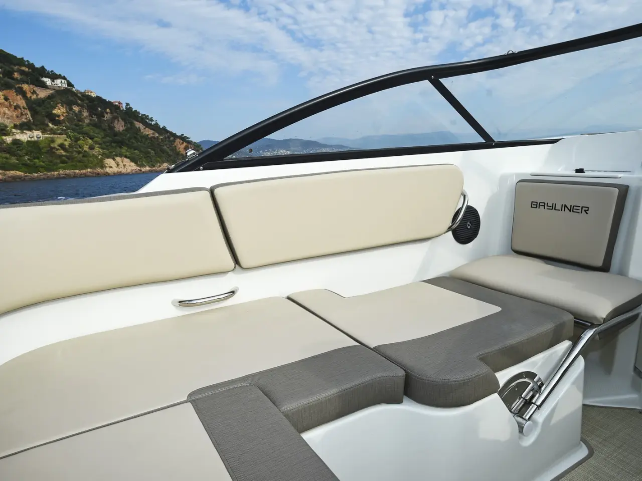 Billede 2 - Bayliner VR5 Cuddy med F150 Mercury-EFI XL 3,0L  - inkl. udstyr