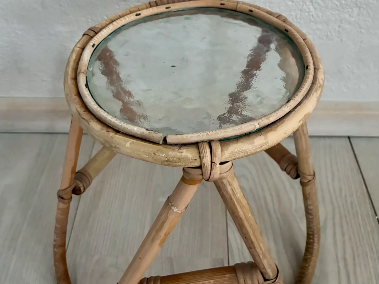 Billede 3 - Vintage bambus piedestal med org. ornamenteret gla