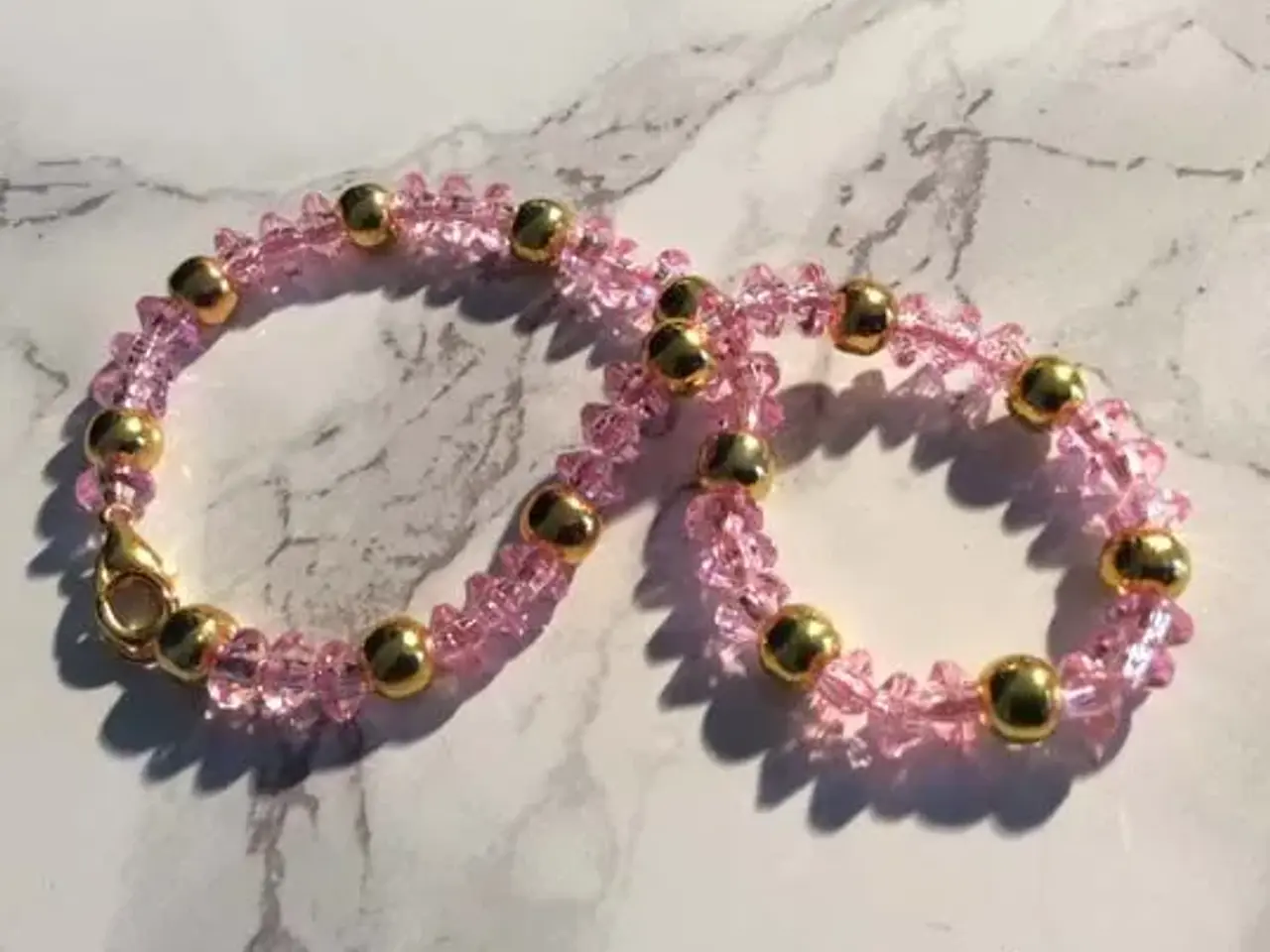 Billede 1 - Håndlavet ARMBÅND # perler