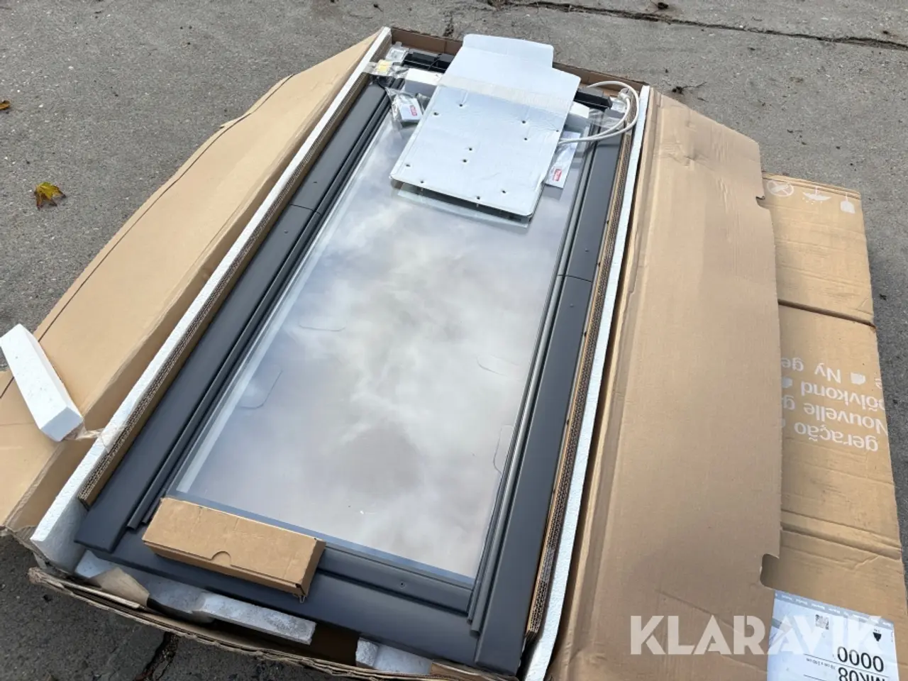 Billede 2 - Ovenlysvindue Velux elektrisk med regnsensor og inddækning 1 Styk