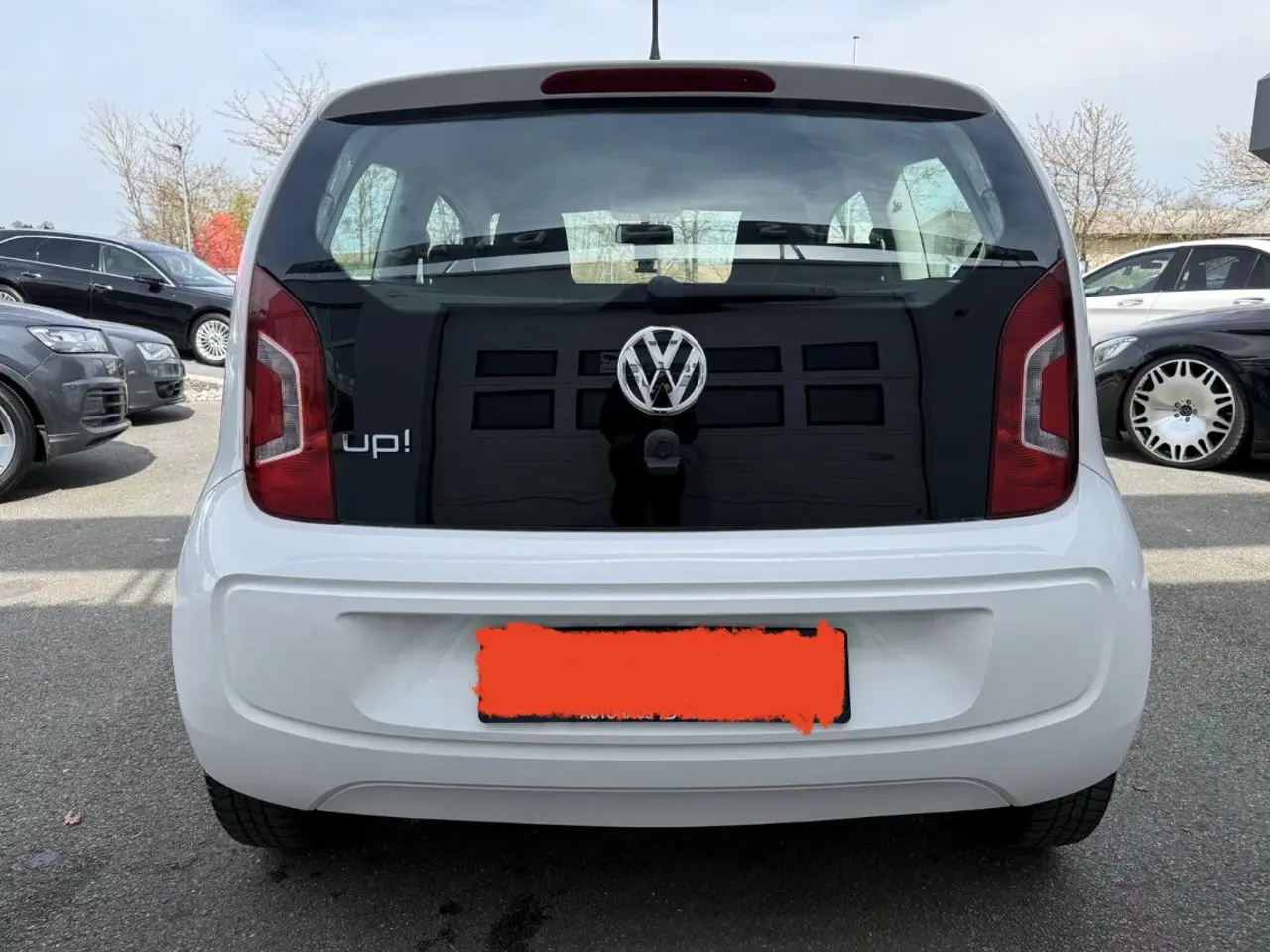 Billede 3 - VW UP! - med Navi og lavt km-tal!