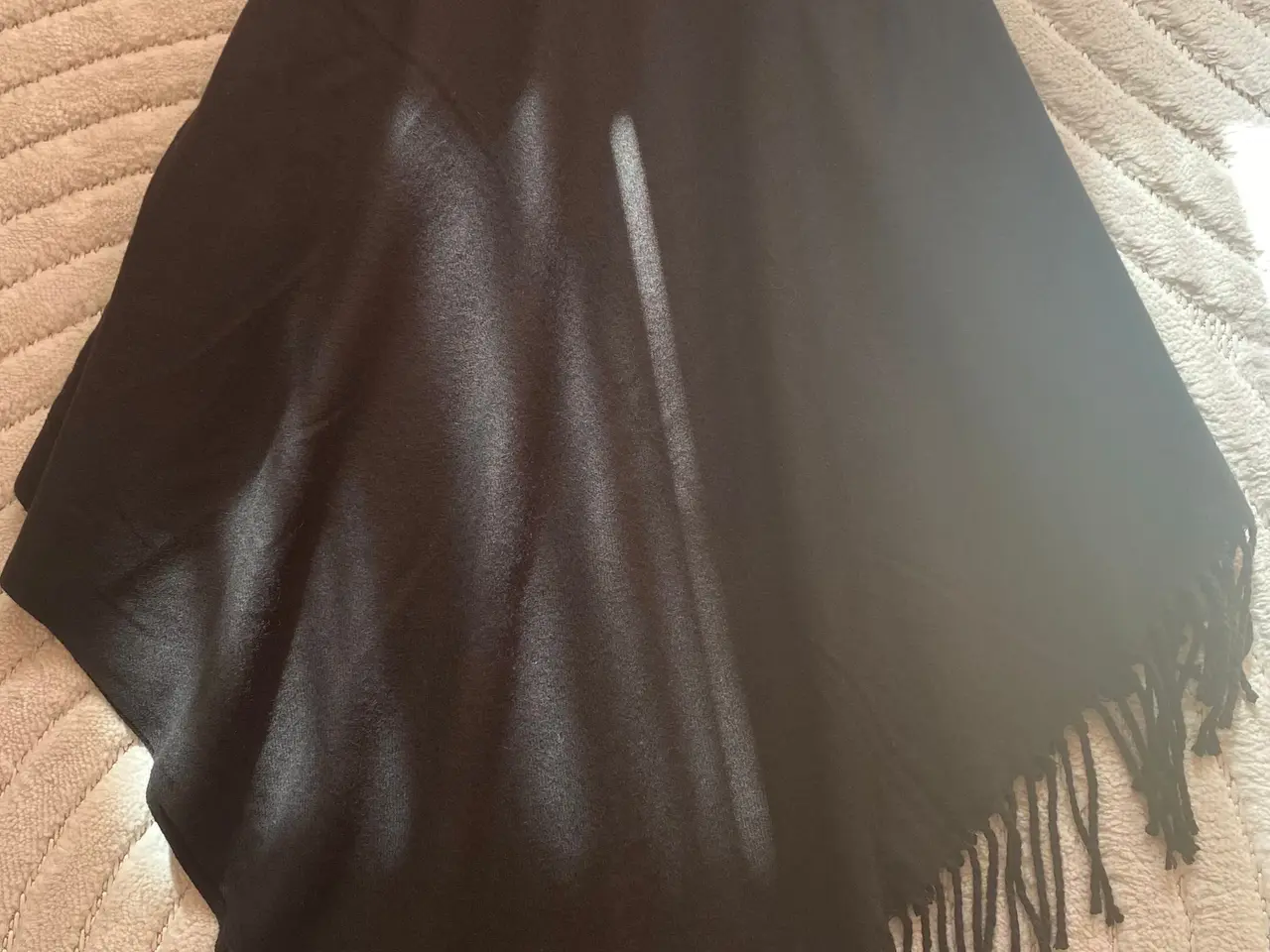 Billede 1 - Poncho med rullekrave