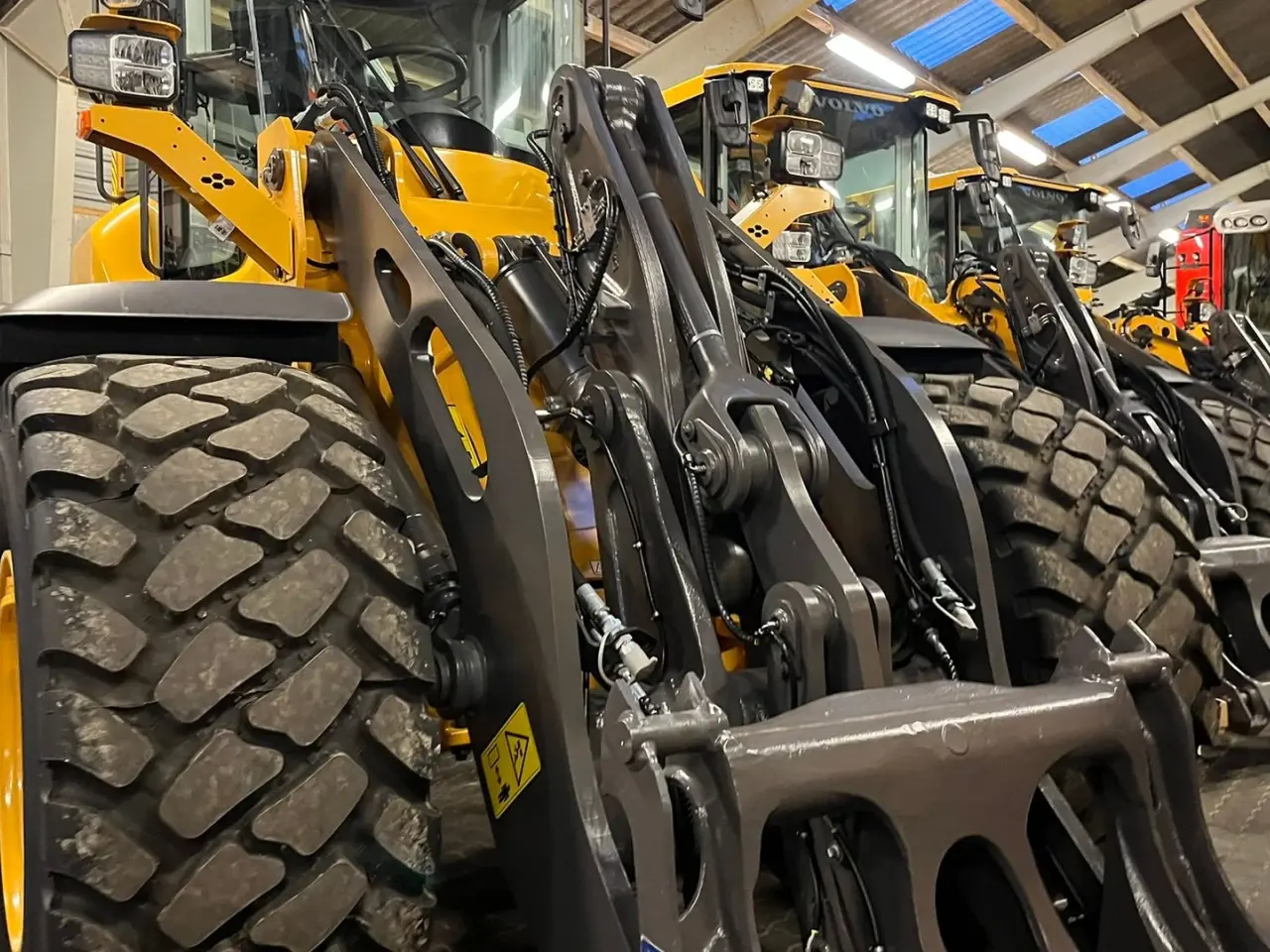 Billede 22 - Volvo L 90H  H2 fabriksny Dansk maskine med masser af udstyr, blan.Co-Pilot & med brede 650/65R25 hjul