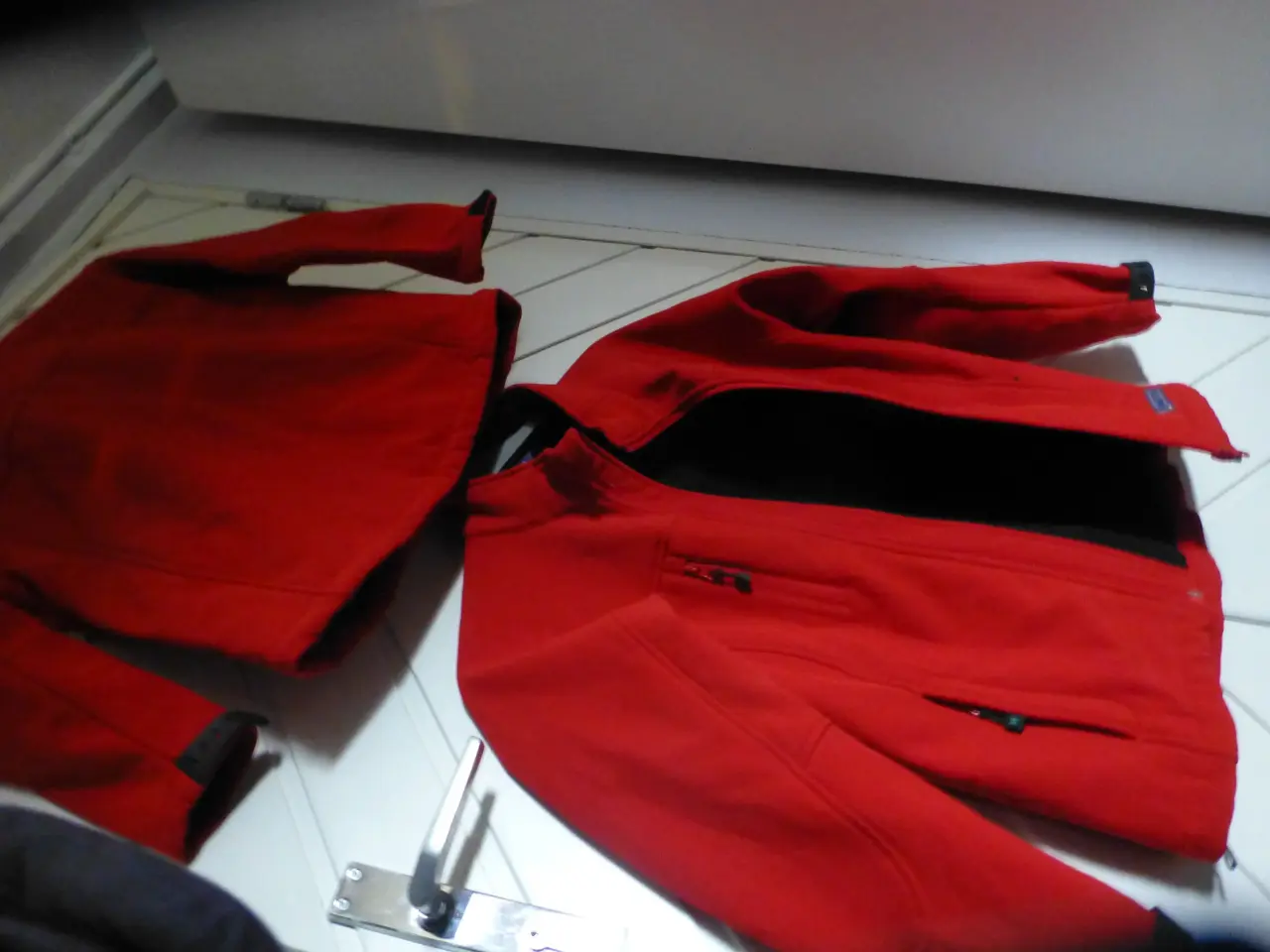 Billede 2 - Softshell jakke med flecefoer Str 152 