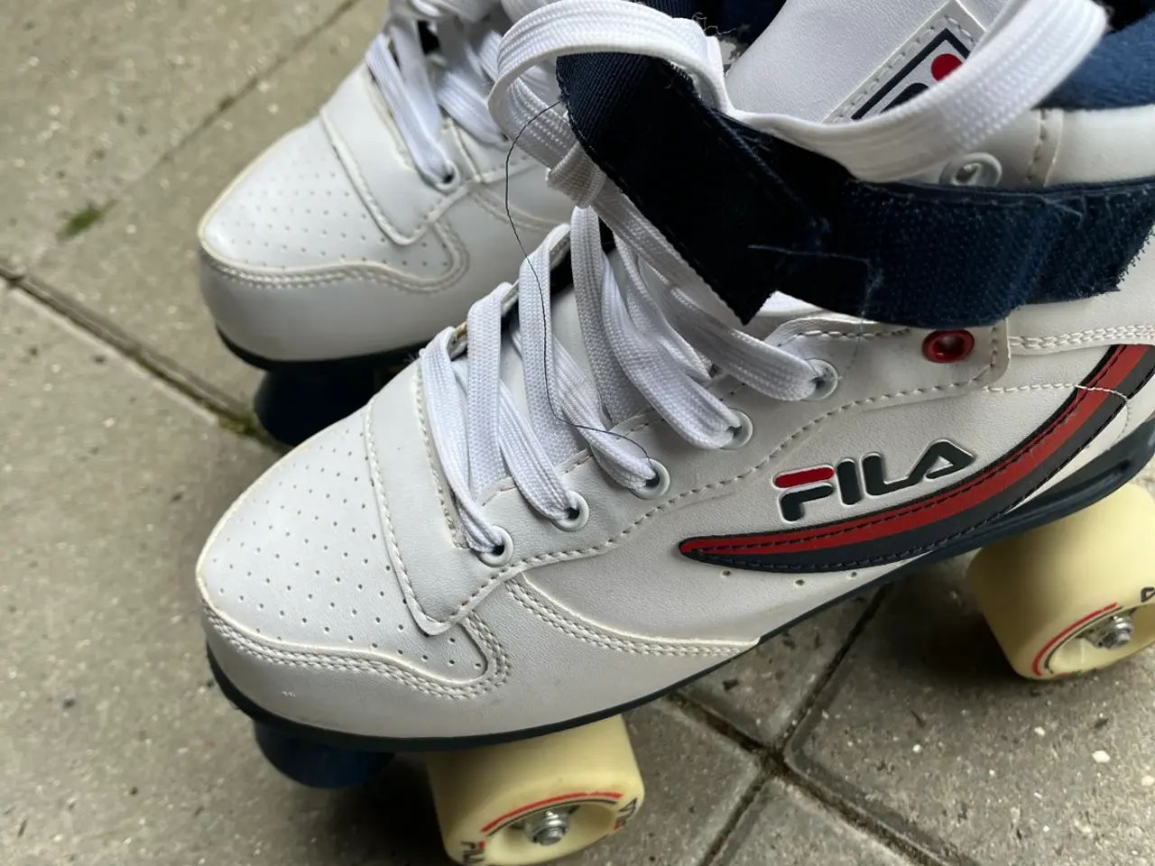 Billede 1 - Fila rulleskøjter 