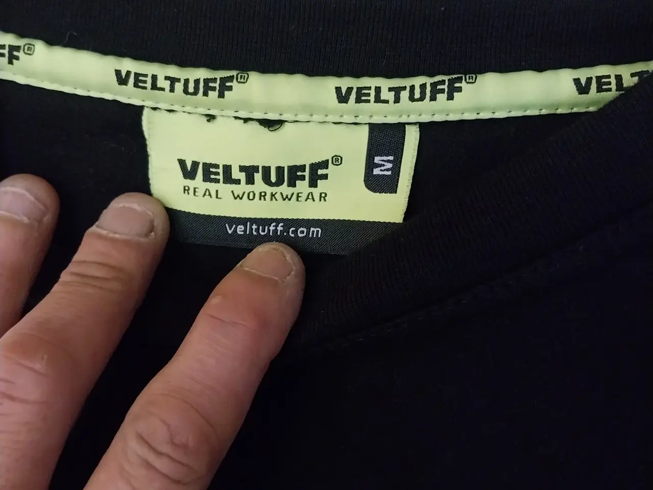 Billede 5 - Veltuff sort trøje str. M