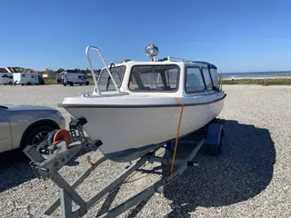 Bella 530 HT med trailer