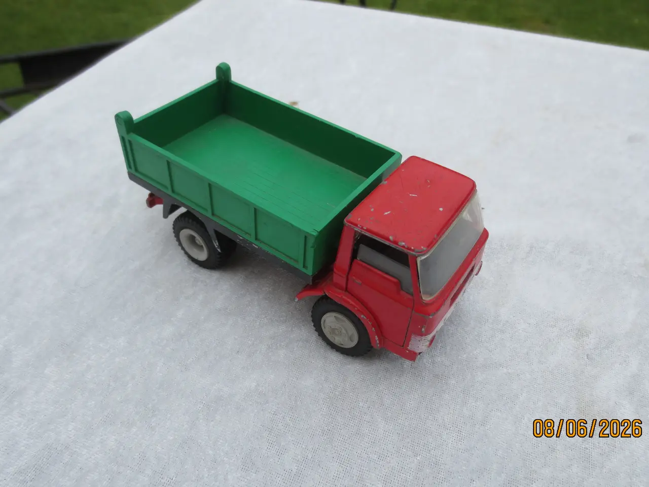 Billede 10 - 1 stk Modeltraktor Massey Ferguson og biler