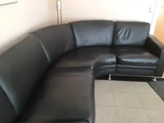 Hjørnesofa+ sofabord i ludbehandlet eg