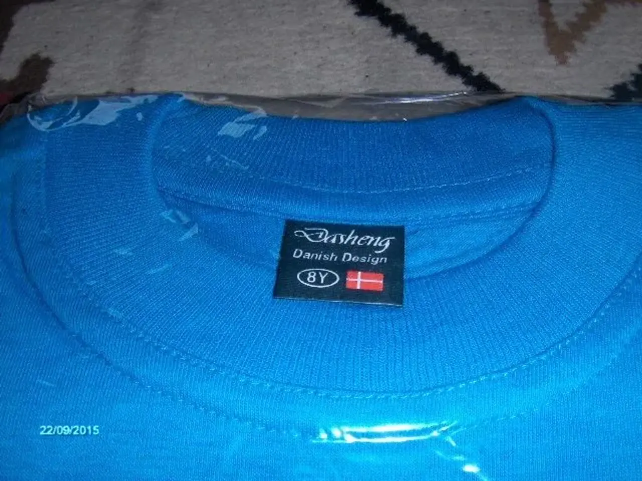 Billede 3 - 10 x Farverige T-SHIRTS, Str. 8 ÅR. Nye