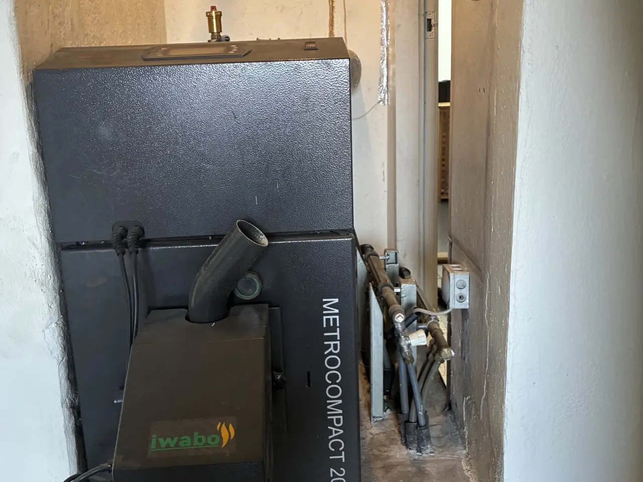 Billede 1 - Metrotherm Træpillefyr 20 kwh komplet