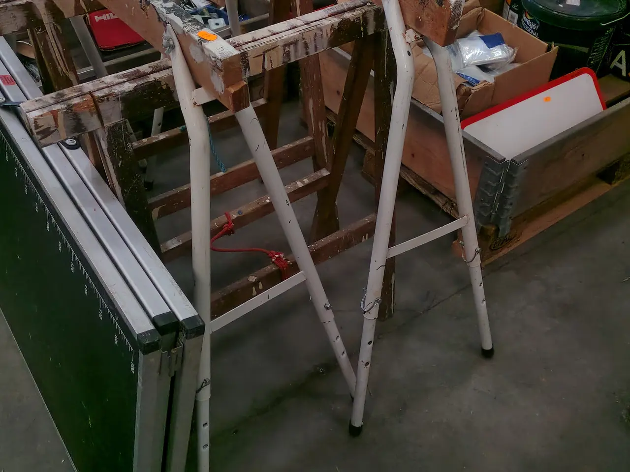 Billede 2 - Bukke og tapetbord