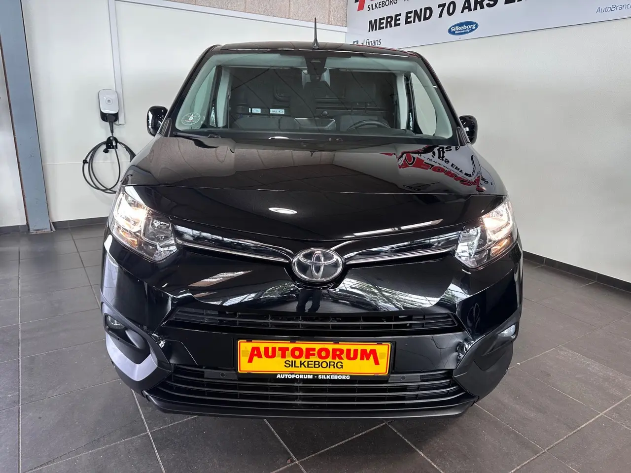 Billede 2 - Toyota ProAce City 1,5 D 102 Medium Comfort