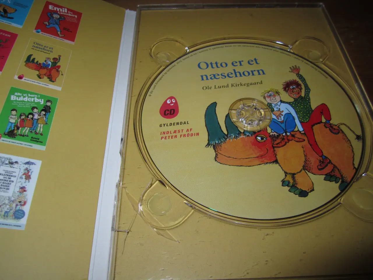 Billede 2 - OTTO er et NÆSEHORN. Lydbog.
