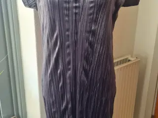 Kjole str xl 42 fra ICHI 