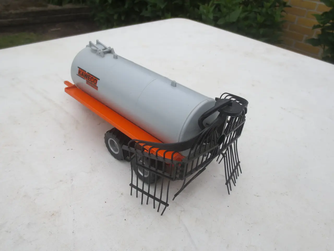 Billede 4 - 1 stk Model Gyllevogn Kaweco med slangebom