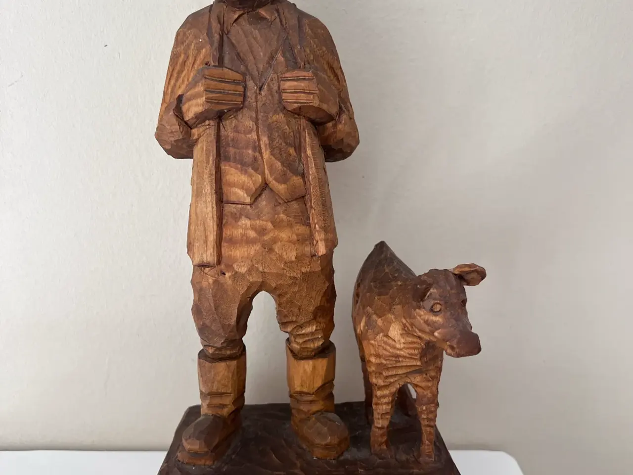 Billede 1 - Frihed Knudsen træ figur