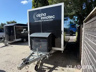 Trailer UNSINN showroom