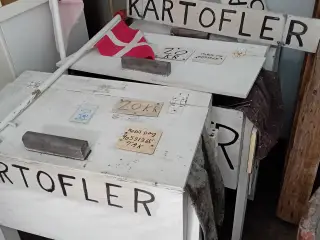 Grøntsagsbod/ kartoffelsalg