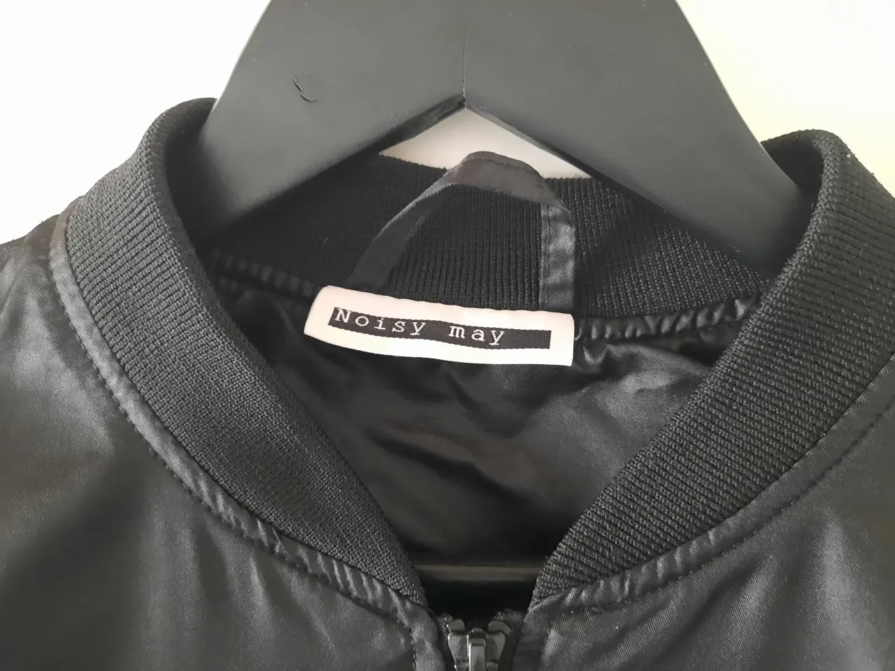Billede 6 - Flot bomber jakke fra Noisy May