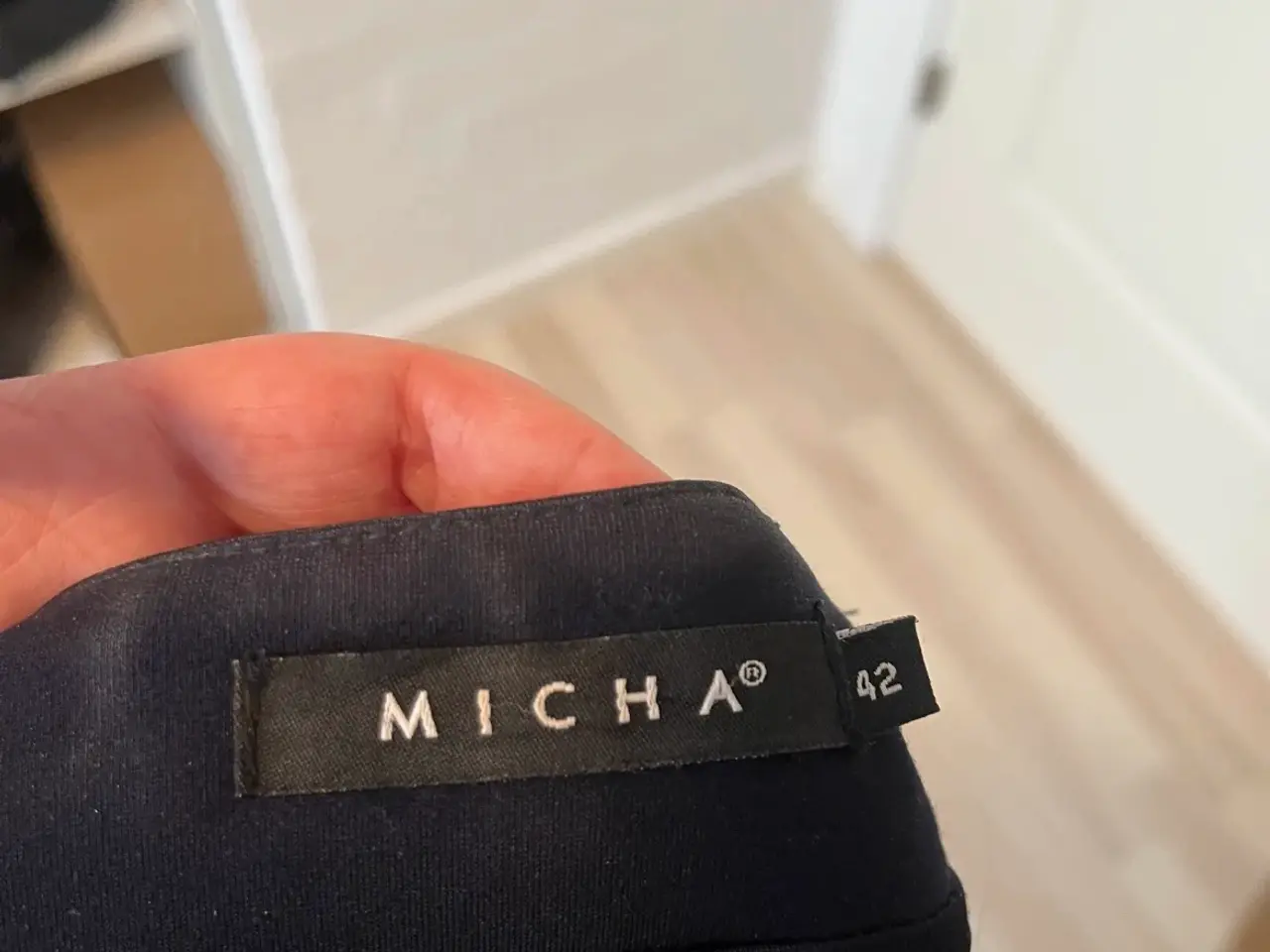 Billede 5 - Mørkeblå jakke fra Micha