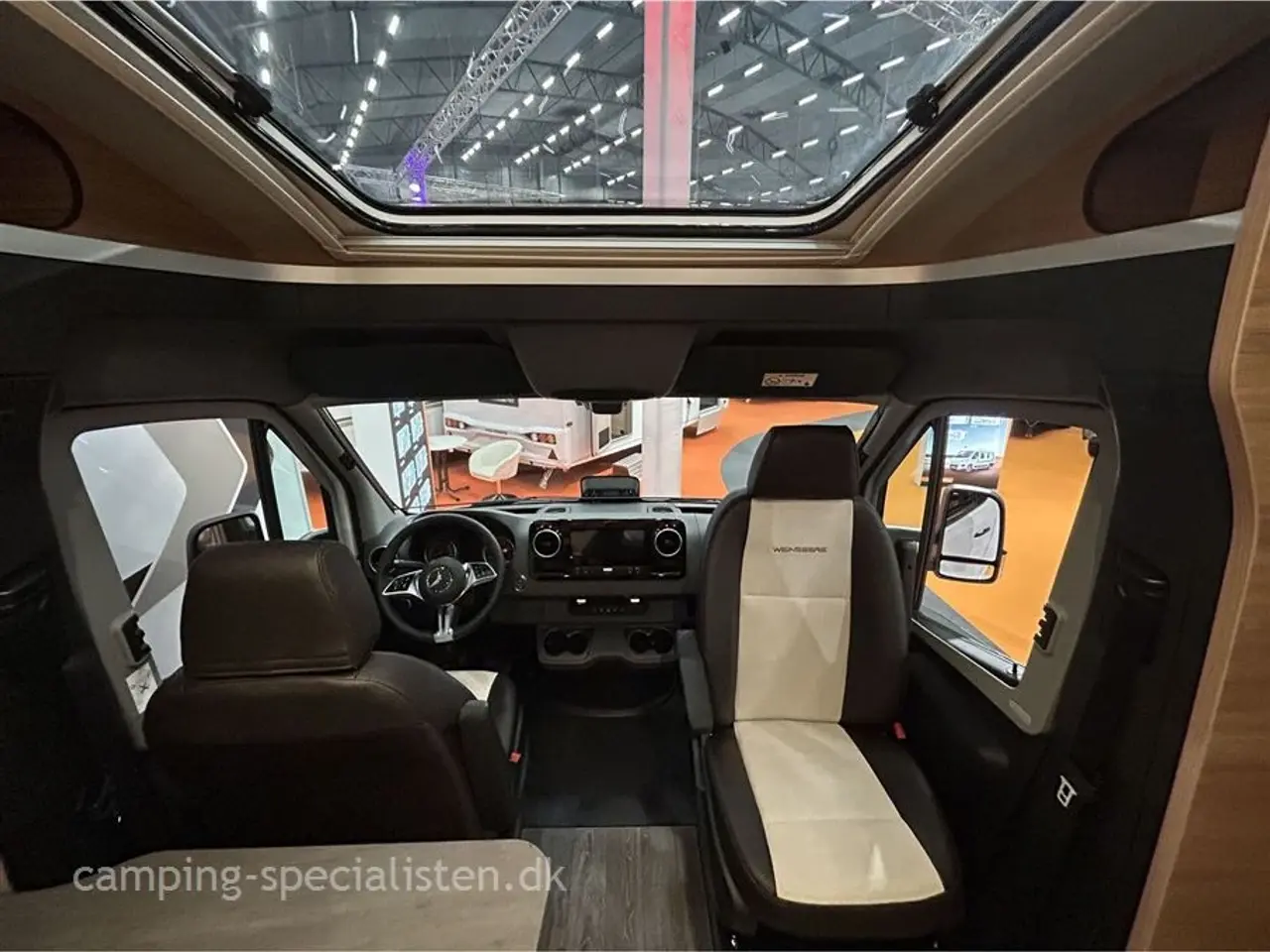 Billede 6 - 2026 - Weinsberg Pepper Edition MEG 640 Mercedes Weinsberg CaraCompact 640 MEG Edition Pepper MB 2026 - Kan ses nu hos Camping-Specialisten.dk
