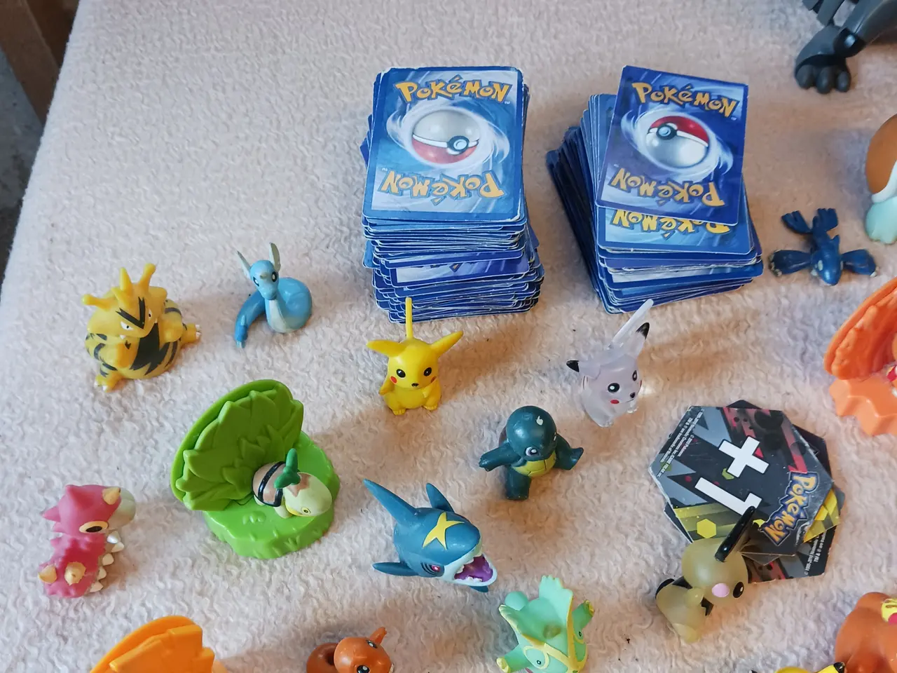 Billede 11 - Pokemon figur, plakat og kort (ca. 16)