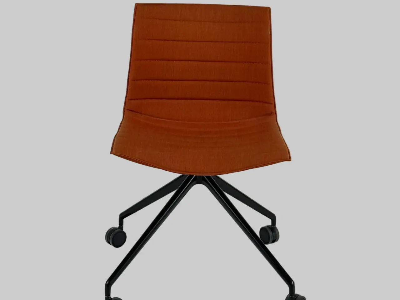 Billede 3 - Arper Catifa 46 Stol – Orange/Sort Stel