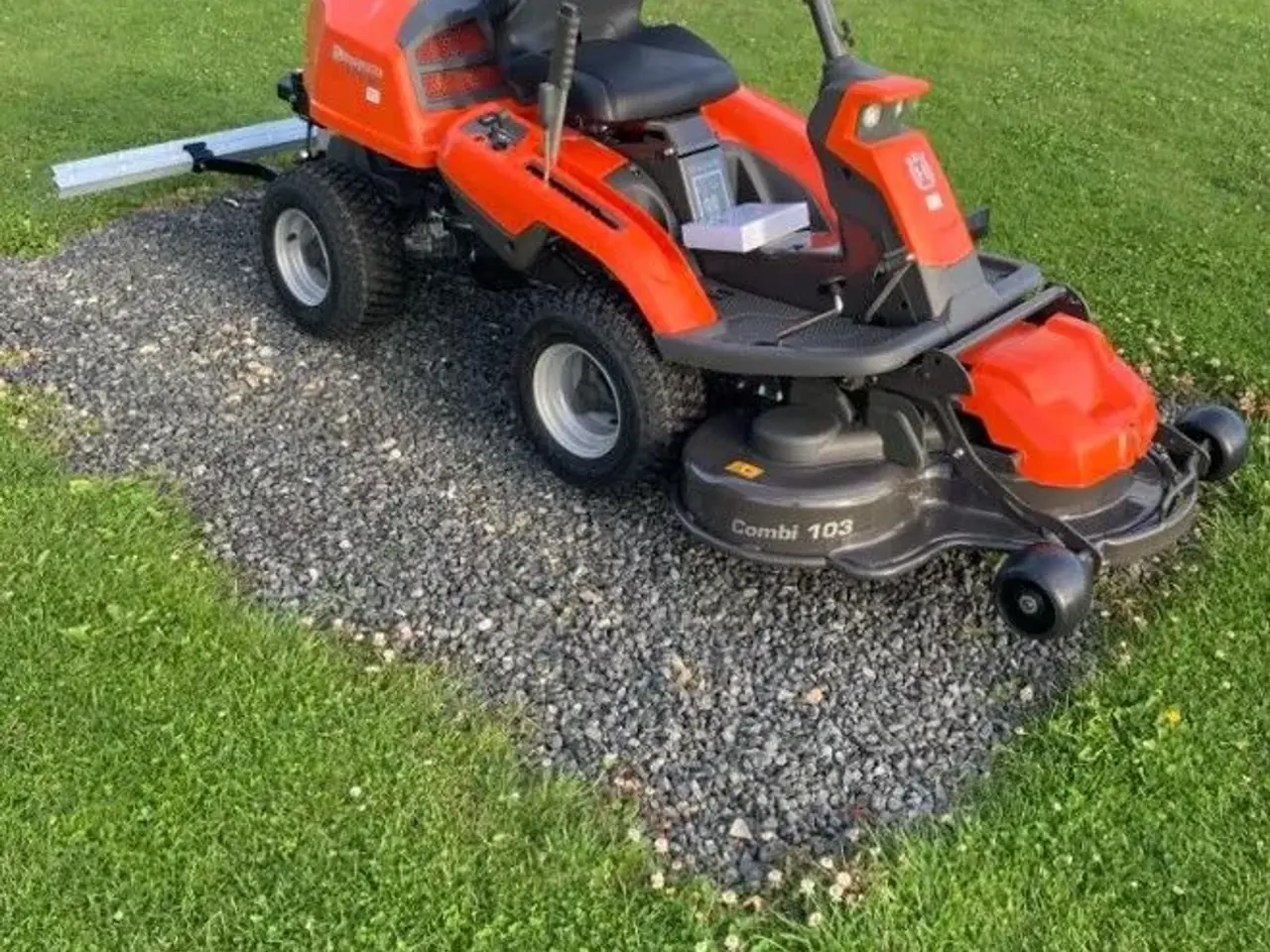 Billede 2 - Husqvarna R 216 T AWD med GM Elektro el rive 