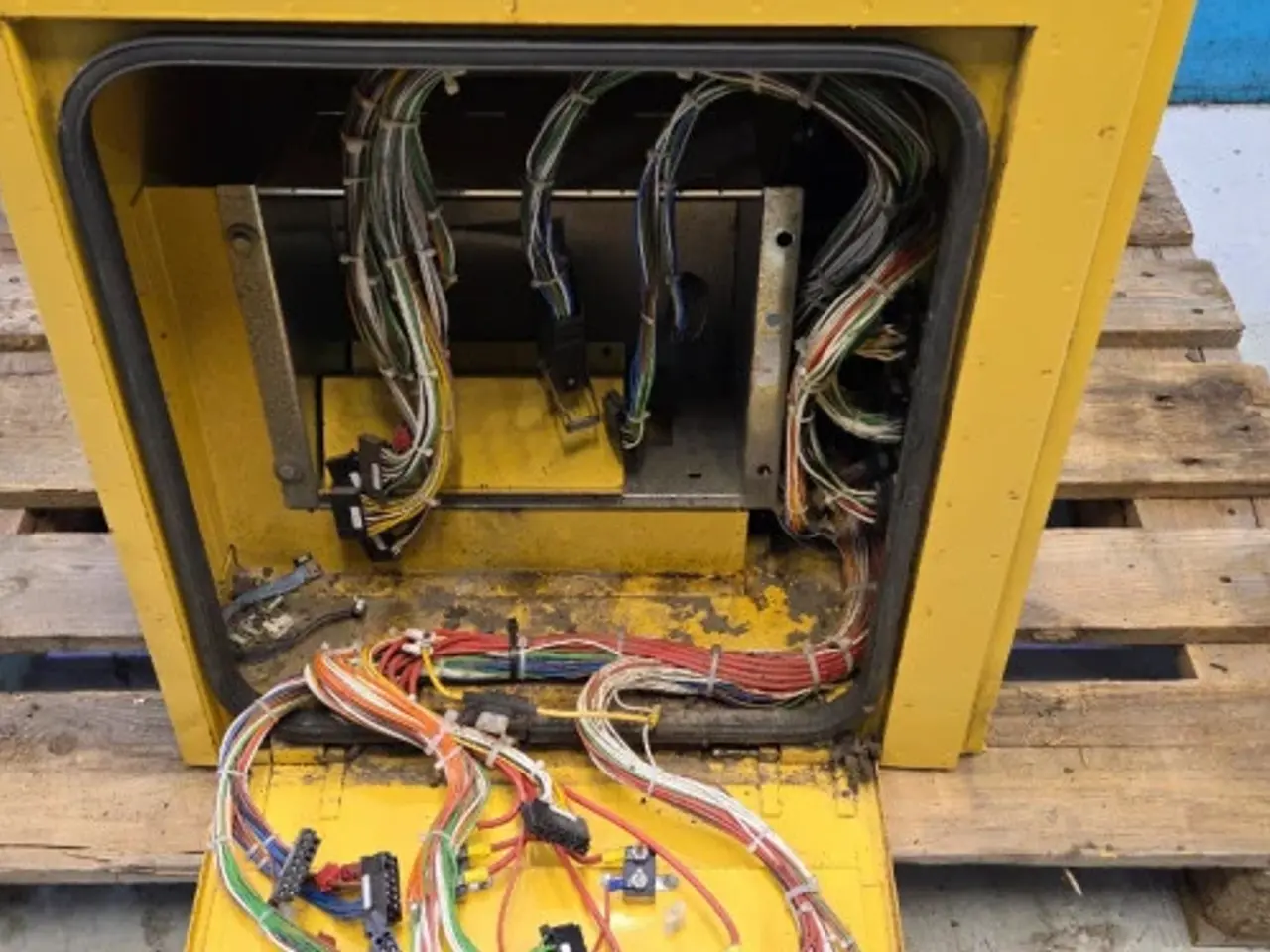 Billede 17 - New Holland TX68 Kassepanel 84001523