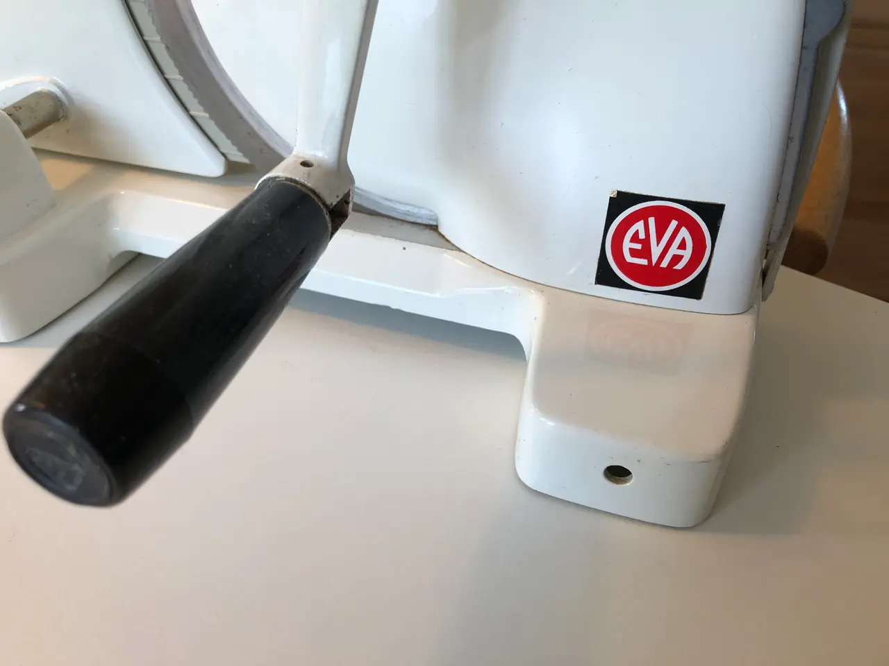 Billede 4 - EVA manuel pålægsmaskine / brødskærer i hvid