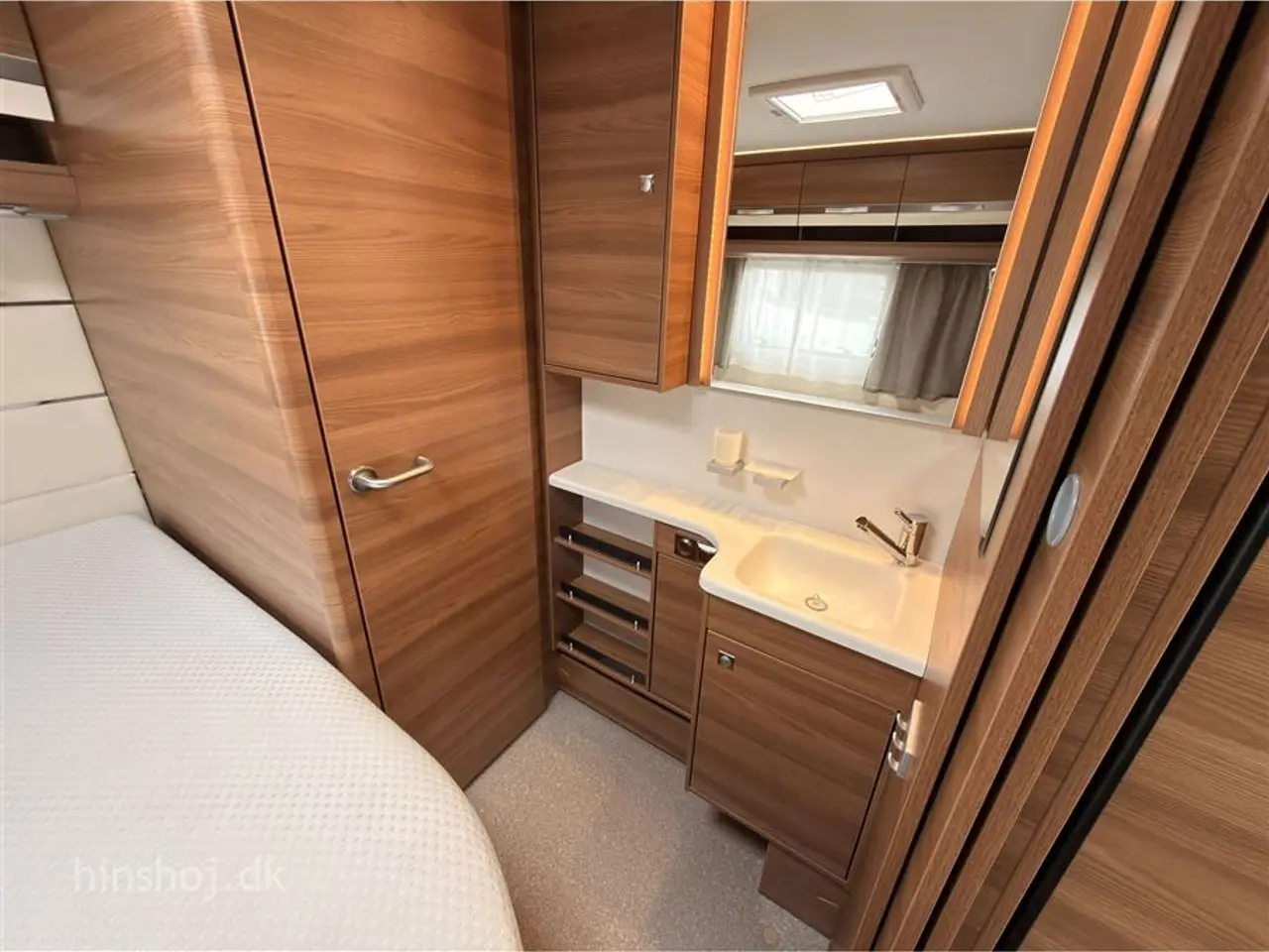 Billede 12 - 2019 - Dethleffs Nomad 590 RF   Campingvogn med Centralvarme står som ny.