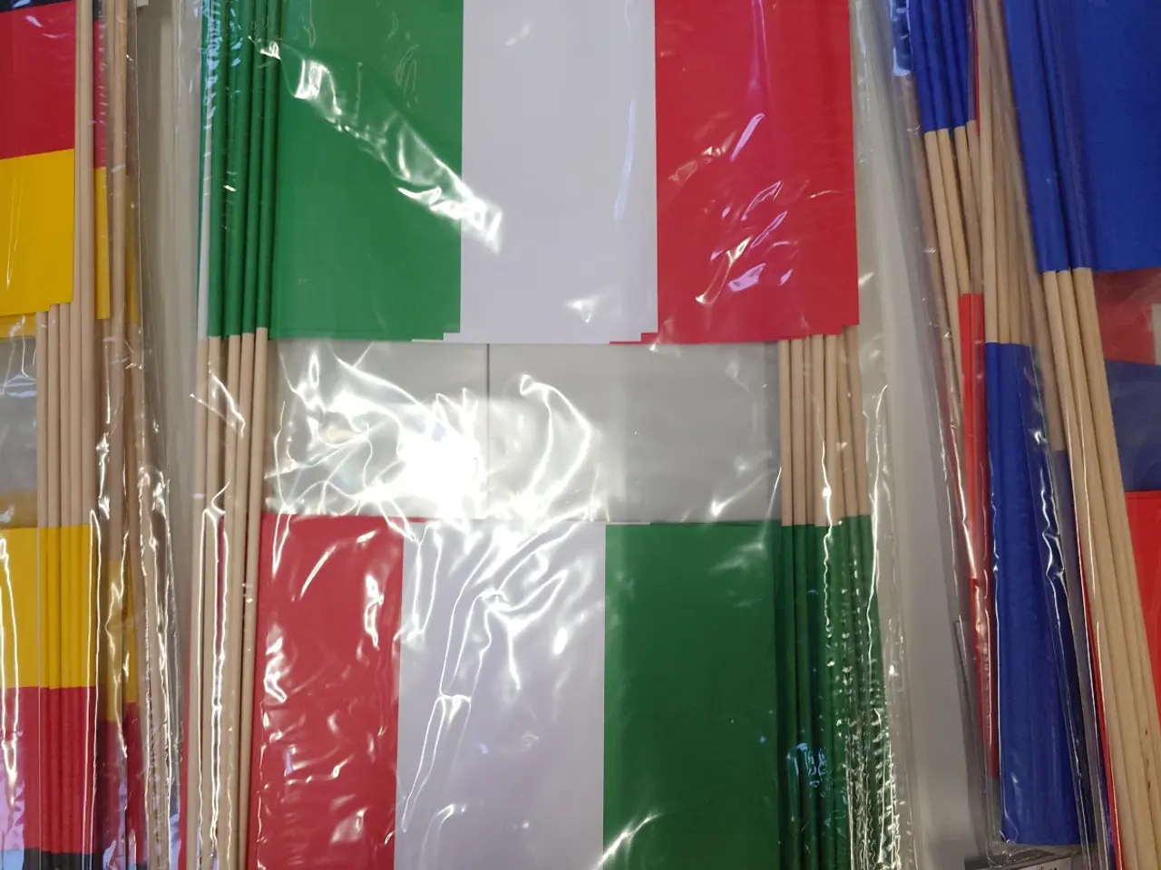 Billede 6 - Papirflag med træpind 