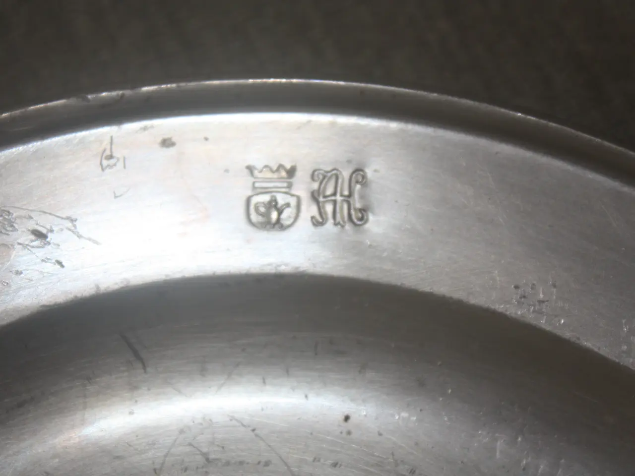 Billede 2 - Tin fad 21 cm Axel Hasselstrøm stempel AH 