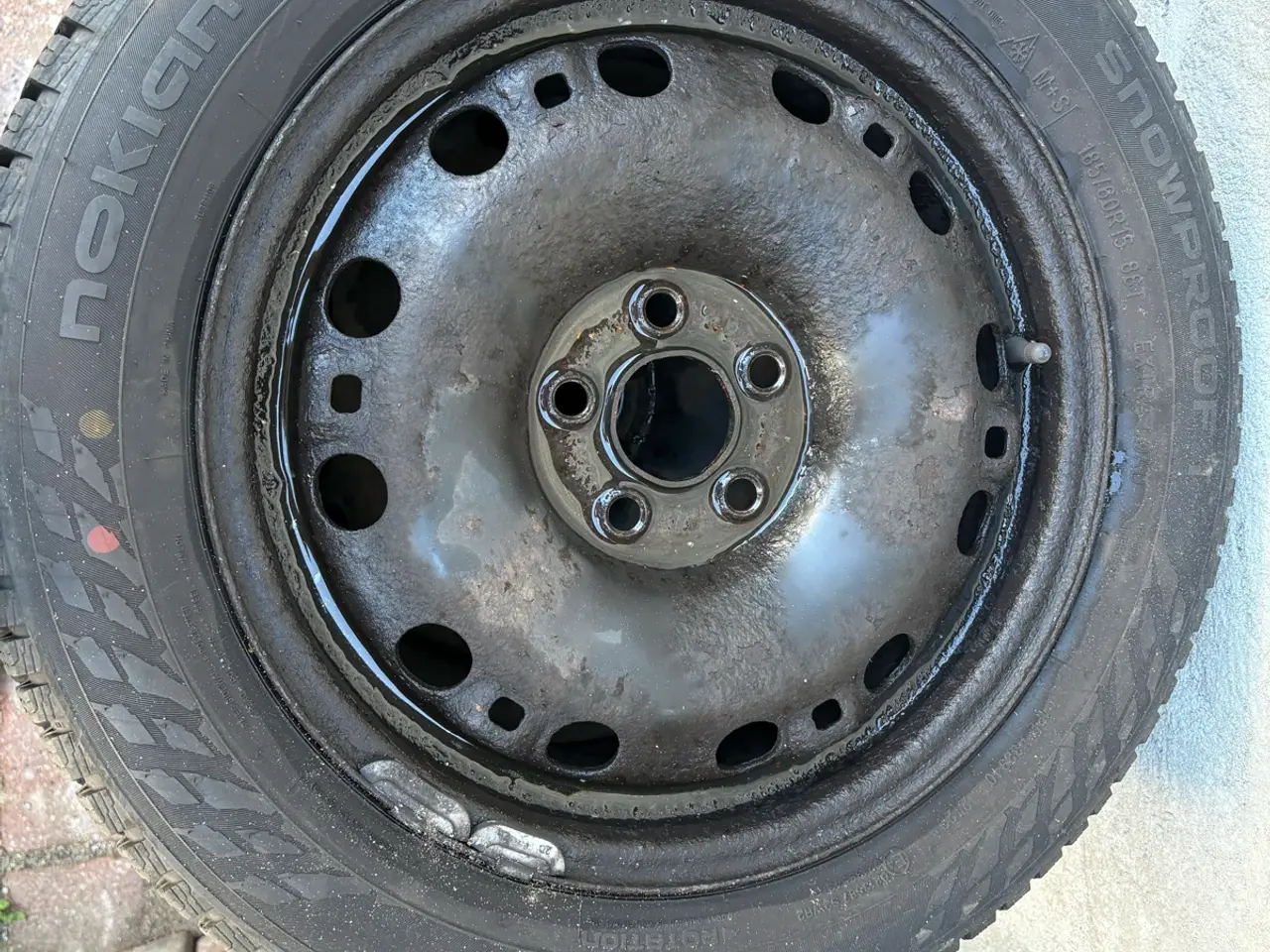 Billede 2 - 4 stk. Nokian Snowproof 1 vinterdæk 185/60 R15