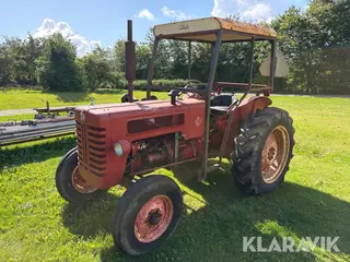 Veterantraktor IH B 275 Diesel