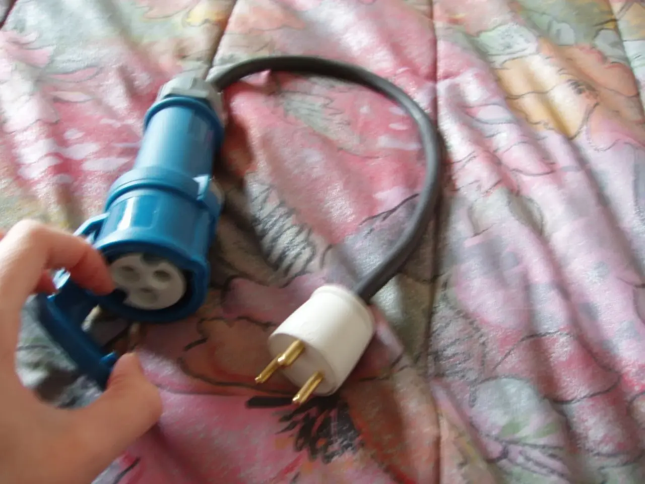 Billede 2 - CEE-kabel. Fejlkøb. Aldrig brugt